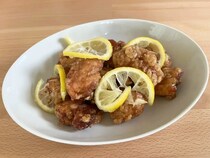 冷凍から揚げが『特別なひと皿』に！　フライパン1つでできるレシピが簡単すぎる