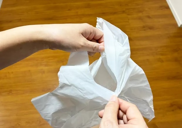 袋の開け方（撮影：grape編集部）