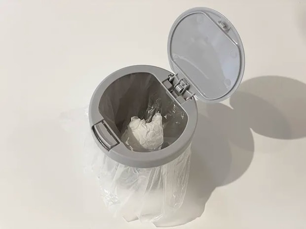 『ワンタッチ綿棒ケース』の写真（撮影：grape編集部）