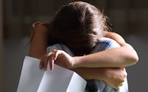 ホテルのベッドに紙切れが？　前に泊まった人が教えてくれた真実とは