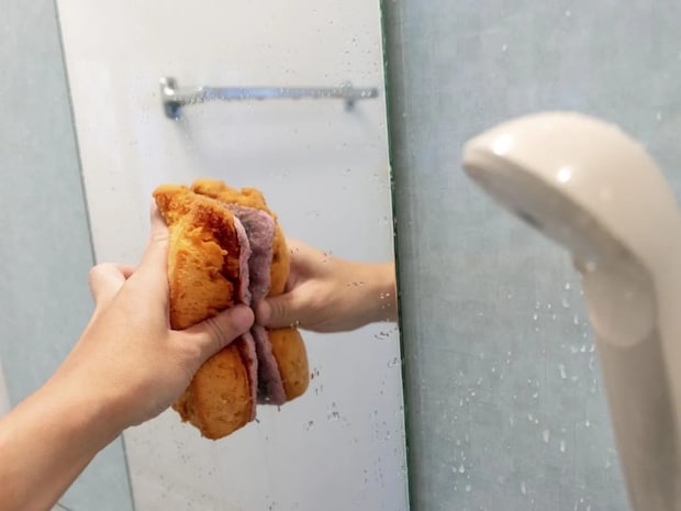 「毎日こすってるのに…」 浴室の鏡が曇る理由に「目からウロコ」「助かる」