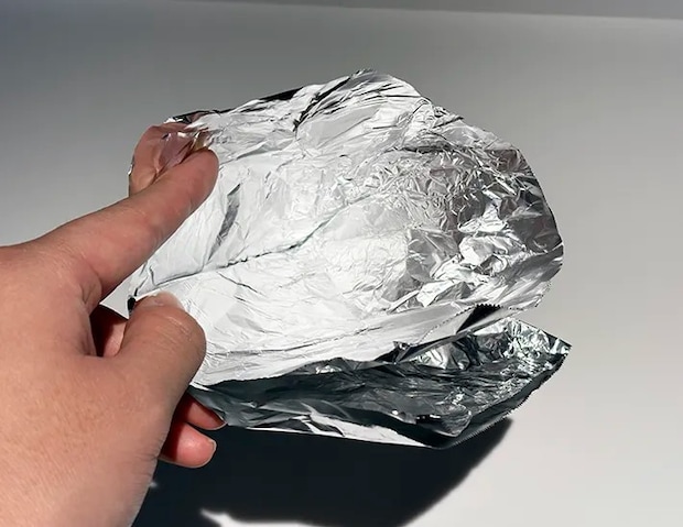 アルミホイルの画像（撮影：grape編集部）