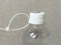 100均で買った結束バンド　ペットボトルに通すと…「これは便利」【活用術3選】