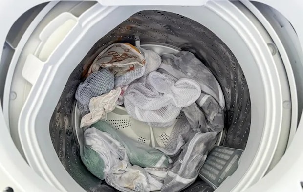 洗濯槽の中の洗濯物