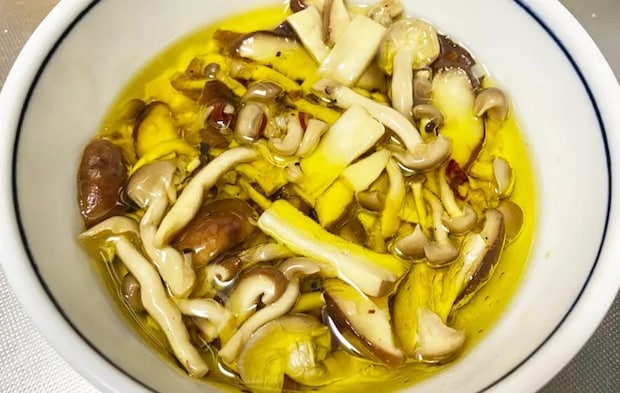 『きのこのオイル漬け』の完成写真