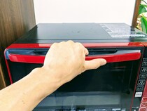 「まさかお玉で？」　鍋の蓋が突然割れる原因に「ゾッとした」「知らなかった」【調理の注意喚起4選】