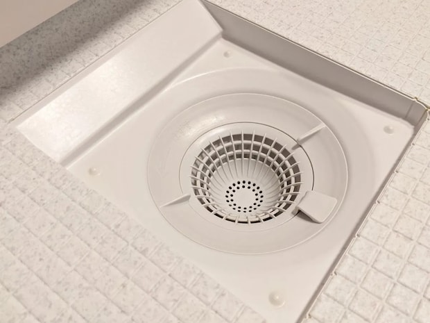 毎日きれいを保ちたいなら？　排水口の正しい掃除順に「スッキリした」「参考になる」