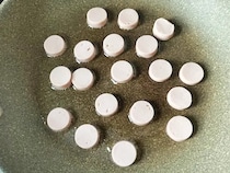 【脱マンネリおかず】魚肉ソーセージの意外な食べ方　フライパンで焼いた後に？