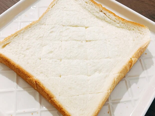 食パンに「切り込み」を入れたら大成功！　カリッとジュワッの奇跡食感に激変