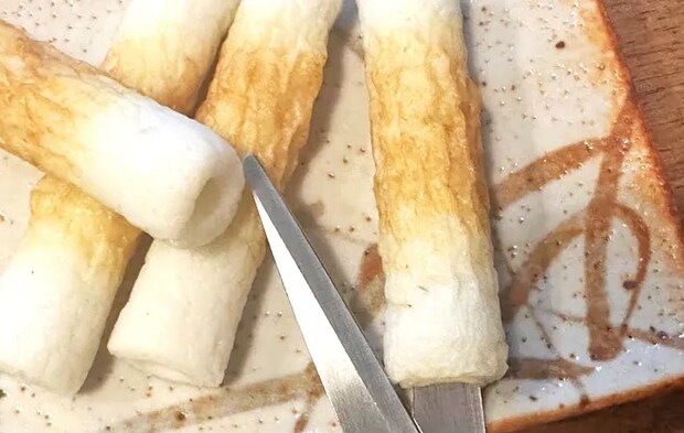 『ちくわのひき肉詰め』を作る写真（撮影：エニママ）