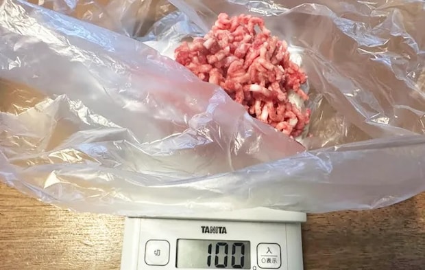 『ちくわのひき肉詰め』を作る写真（撮影：エニママ）