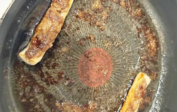 『ちくわのひき肉詰め』を作る写真（撮影：エニママ）