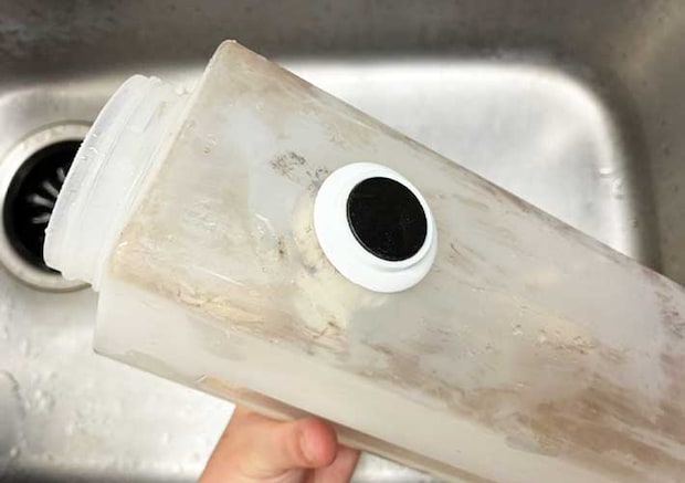 マグネットを使った掃除術（撮影:grape編集部）