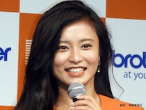 小島瑠璃子が芸能活動再開を発表　近影に「金髪お似合いです！」「また見られて嬉しい」