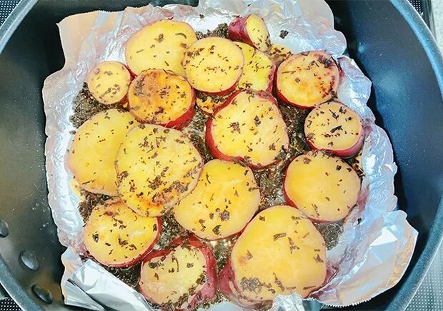 サツマイモ紅茶煮（撮影：grape編集部）