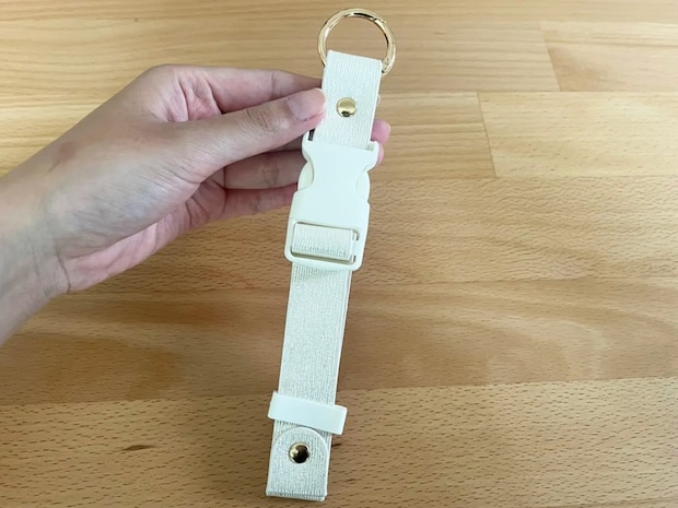 330円で購入! 脱いだジャケットを『手で持たなくていい』神アイテム