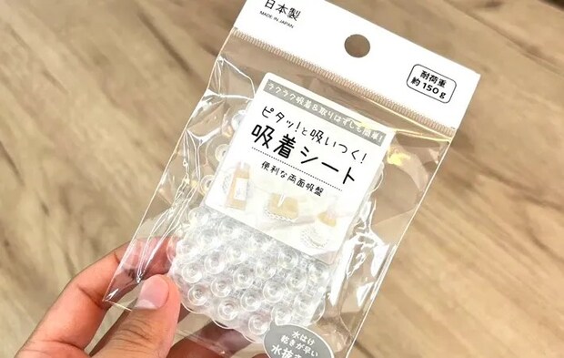 セリア『吸着シート』の写真（撮影：キジカク）