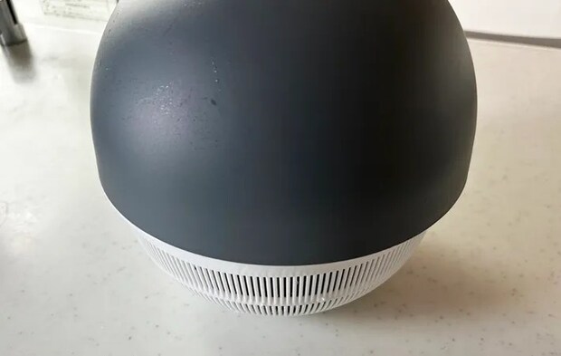 ざるとボウルで野菜の水切りをする写真