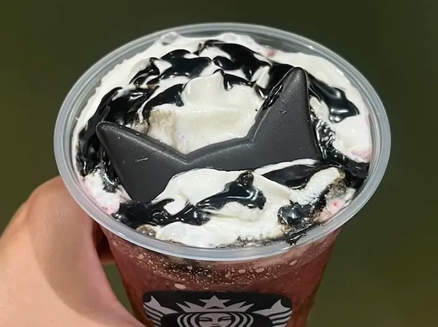 スタバ『アサイー ベリー フラペチーノ』の写真（撮影：grape編集部）