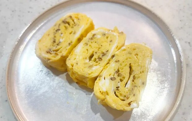 『プチプチごま卵焼き』の完成写真（撮影：エニママ）