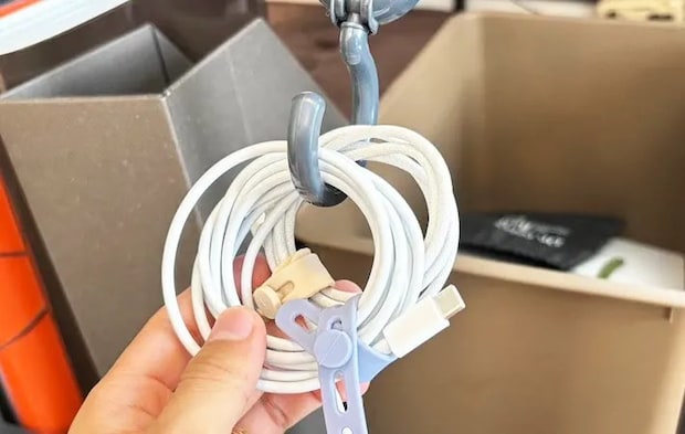 ダイソー『ベビーカーフック』の使用写真（撮影：キジカク）