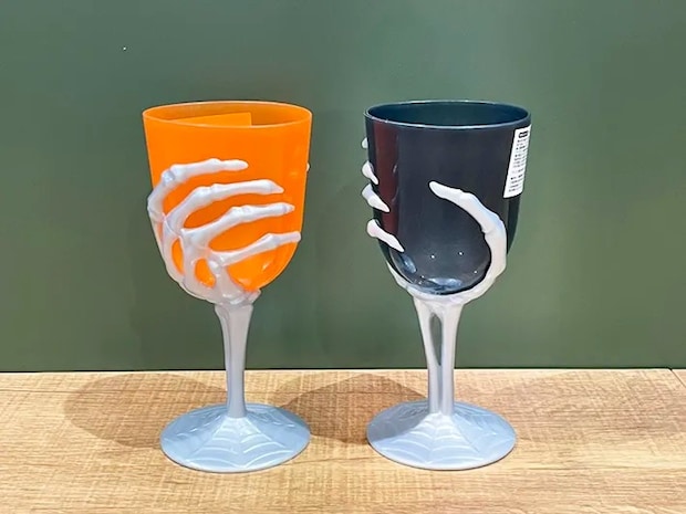 HWスカルハンドプラワイングラスの写真（撮影：grape編集部）