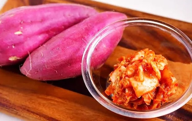 サツマイモとキムチの写真（撮影：小泉明代）