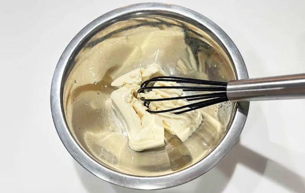 『茶碗蒸し風玉子豆腐』を作る写真（撮影：エニママ）