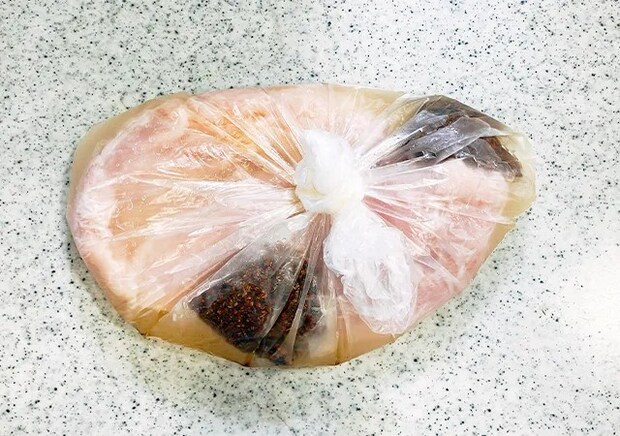 鶏むね肉（撮影：grape編集部）