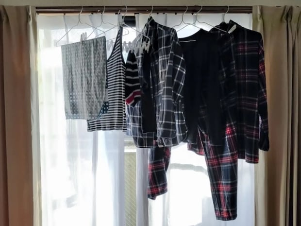 部屋干しの正解は？　干す位置に「盲点だった」「今日から変える」