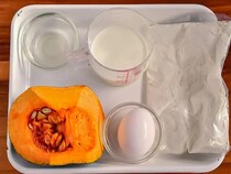 ホットケーキミックスと混ぜたのは…？　旬の食材に「きれい！」「優しい甘さ」【カボチャレシピ】