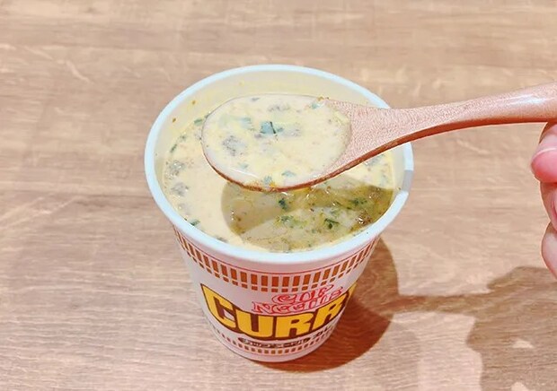 カップ麵（撮影：grape編集部）