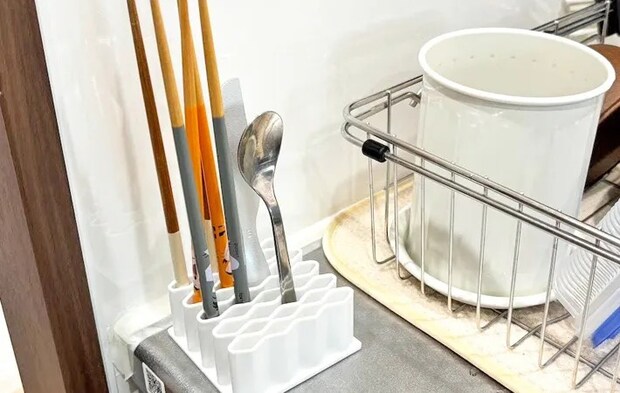 セリア『ステーショナリースタンド』の使用写真（撮影：キジカク）