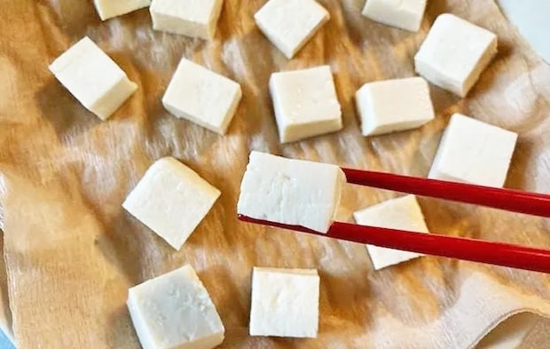 『レンジで豆腐の水切り』をした写真（撮影：エニママ）