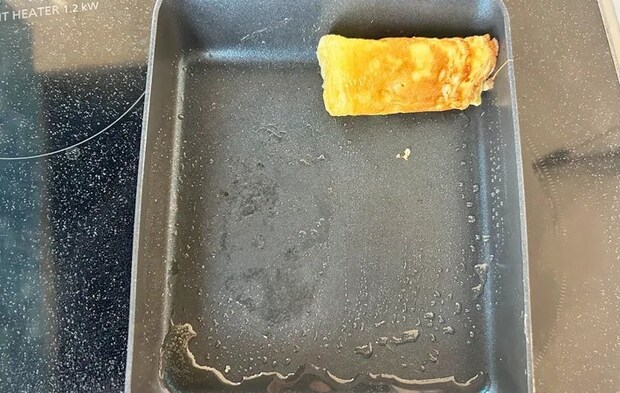 玉子焼きを作る写真（撮影：エニママ）