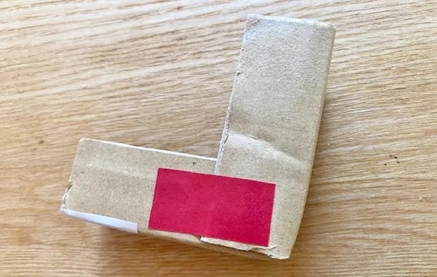 『段ボールコーナープロテクター』の完成写真（撮影：エニママ）