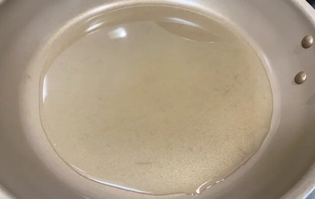 『フライド里芋』を作る写真（撮影：エニママ）