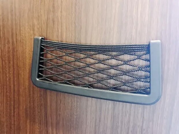 これ欲しかった！　セリアで見つけた万能ポケットで家中すっきり！【メッシュポケット活用術】