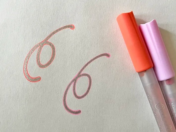 ダイソー『ふちどりマーカー』の写真（撮影：grape編集部）