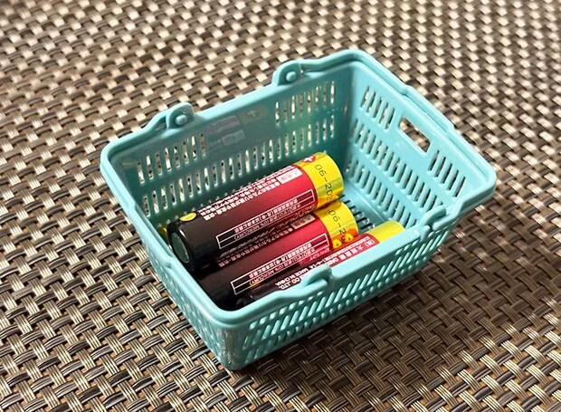 『ミニチュア買い物かご』の画像（撮影：grape編集部）