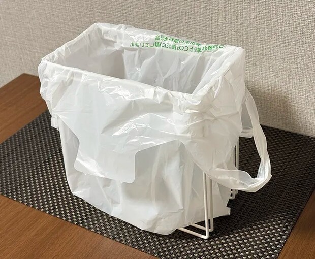 『ワイヤーふきんかけ』の画像（撮影：grape編集部）