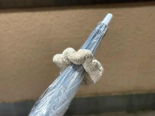 『傘用吸水シュシュ』の画像（撮影：grape編集部）