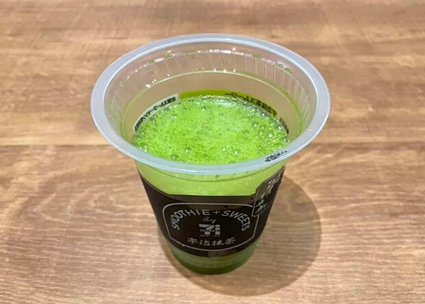 『宇治抹茶スムージー』の写真（撮影：grape編集部）