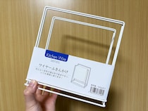100均で買った『ワイヤーふきんかけ』　じゃない使い方に「まるで専用のアイテムみたい」