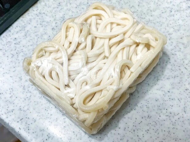 冷凍麺を安全に食べるためのポイント　4つに「知らなかった」「なるほど」【保存テク4選】