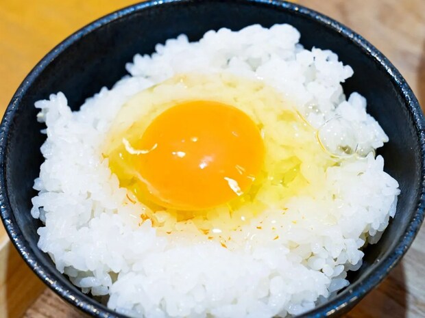 卵かけご飯に味ぽんとゴマ油？　企業の提案に「優勝」「うますぎ」【料理テク4選】