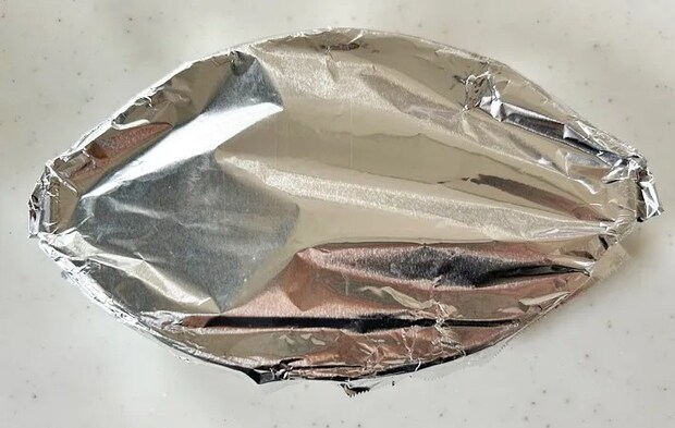 『じゃがりこグラタン』を作る写真（撮影：エニママ）