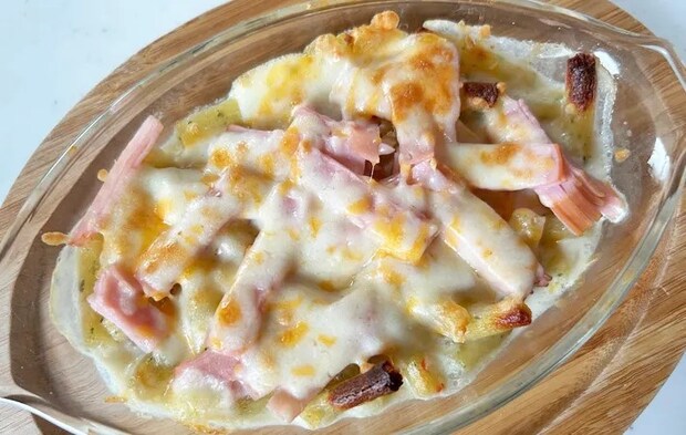 『じゃがりこグラタン』の完成写真（撮影：エニママ）