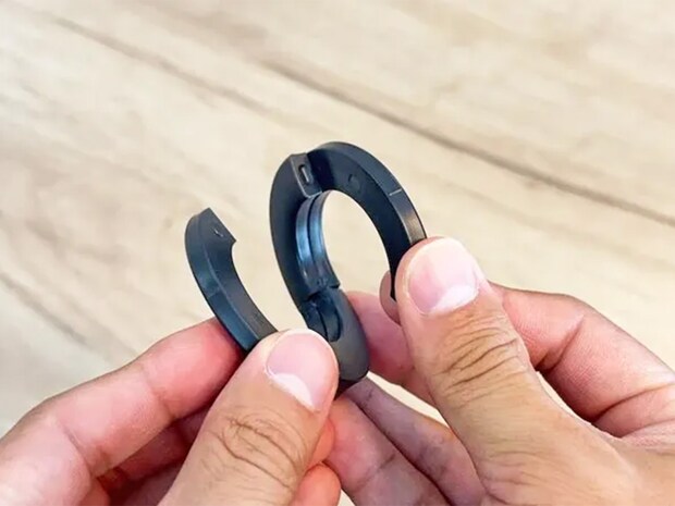 バッグに1つ入れておきたい! 『無印良品』のトラベルS字フックで「ストレスが解消」