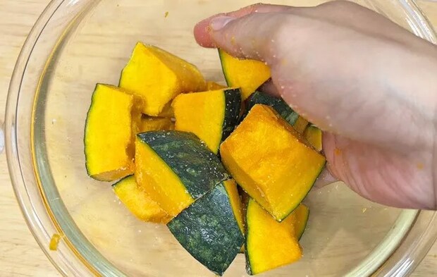 『かぼちゃの塩もみ』をする方法の写真（撮影：キジカク）